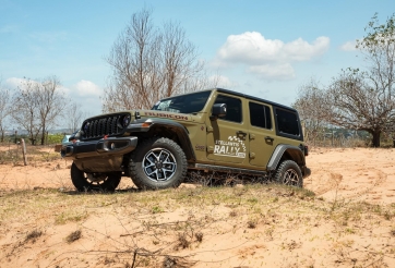 Cận cảnh Jeep Wrangler 2026 sắp được Thaco phân phối tại Việt Nam: Máy 2.0L tăng áp mạnh 270 mã lực, có ADAS
