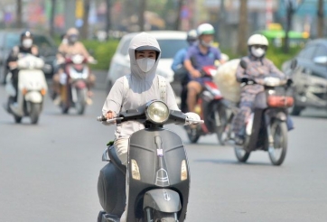 Đi xe máy ngày nắng gắt: Chống nắng sai cách có thể gây mất an toàn