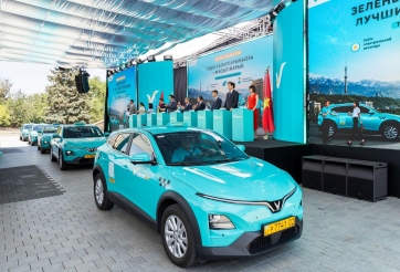 Green SM tiến vào Trung Á: Ra mắt dịch vụ gọi xe điện với đội xe VinFast VF 6 Eco