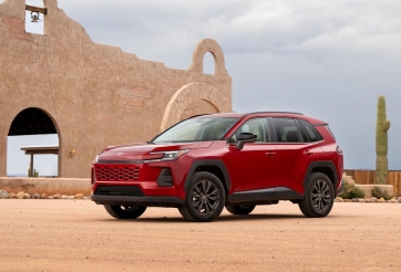 Toyota RAV4 2026 'cháy hàng', xe chưa về đại lý đã có khách đặt mua