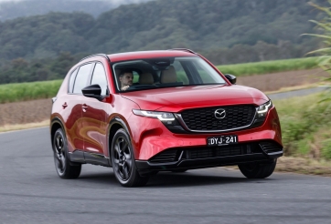 Mazda CX-5 Hybrid sắp ra mắt có gì để thách thức Toyota RAV4?