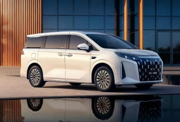 MPV cỡ lớn BYD M9 có thêm phiên bản chạy dịch vụ, giá quy đổi từ hơn 730 triệu đồng