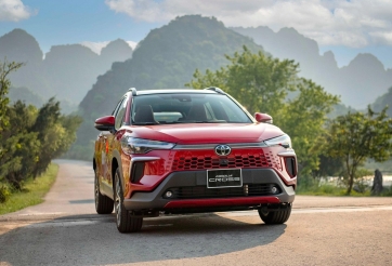 Toyota Corolla Cross HEV là mẫu ô tô hybrid bán chạy nhất 6 tháng đầu năm