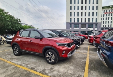 Từ ngày 15/8, người dùng VNeID được miễn, giảm lệ phí trước bạ khi mua xe cũ
