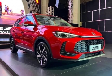 MG ZS Hybrid+ 'chào sân' Đông Nam Á: Hộp số 3 cấp độc nhất phân khúc, 15 tính năng ADAS