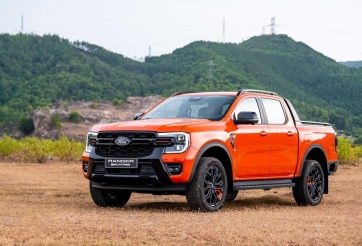Xe bán tải nửa đầu 2026: Ford Ranger giữ ngôi vương, Toyota Hilux tăng tốc bám đuổi
