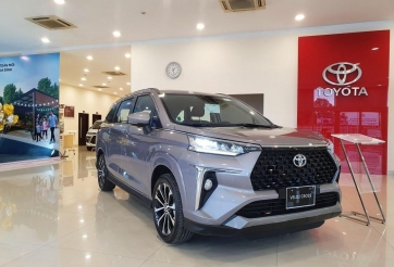 Toyota Veloz Cross nhận ưu đãi tới hơn 100 triệu đồng tại đại lý
