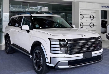 Cận cảnh Hyundai Palisade 2026 bản tiêu chuẩn tại đại lý, giá dự kiến 1,5 tỷ đồng