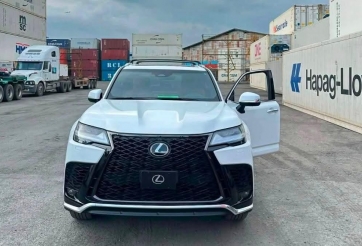SUV hybrid đầu bảng Lexus LX 700h bất ngờ xuất hiện tại Việt Nam