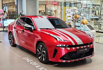 Lynk & Co 03 chính thức ra mắt tại Việt Nam: Giá từ 739 triệu đồng, cạnh tranh Mazda3, Honda Civic