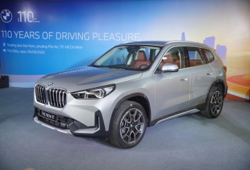 Từ BMW, Audi đến Mercedes-Benz, xe sang liên tiếp 'đổ bộ' Việt Nam trước cao điểm cuối năm