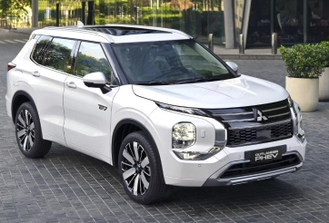 Mitsubishi Outlander PHEV 2026 ra mắt Đông Nam Á: Có thể đi gần 1.000 km sau một lần tiếp nhiên liệu và sạc pin