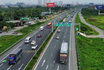 Từ 27/8, tài xế phạm lỗi không giữ khoảng cách an toàn trên cao tốc có thể bị phạt tới 22 triệu đồng