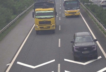 Nhiều tài xế bị xử lý lỗi không giữ khoảng cách trên cao tốc, chủ yếu là xe khách