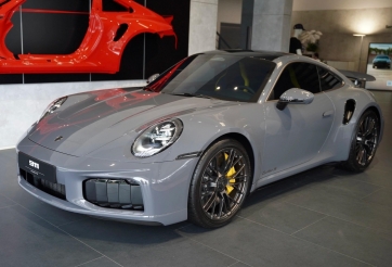 Porsche 911 Turbo S đời mới lần đầu xuất hiện tại Việt Nam, giá gần 20 tỷ đồng