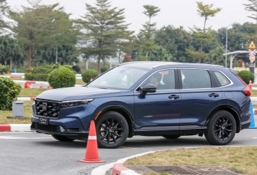 Đại lý mạnh tay giảm giá Honda CR-V bản hybrid trong tháng 9 