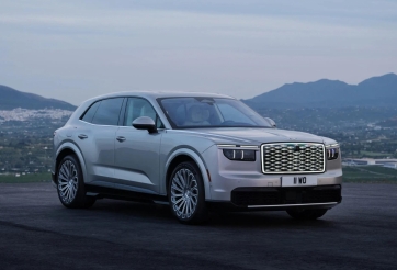 SUV điện đầu tiên của Bentley mạnh tới 875 mã lực, chạy tối đa 600 km/sạc