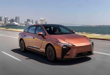 Sedan thuần điện Lexus ES 500e lộ thông số tại Việt Nam, giá dự kiến gần 3 tỷ đồng