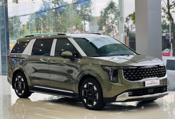 Kia Carnival giảm sốc tới 170 triệu đồng tại đại lý, giá xe mới ngang ngửa xe cũ