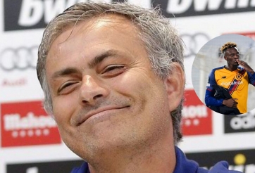 Mourinho được 'nối ống thở' khi người cũ Chelsea bật chế độ 'cứu thầy'