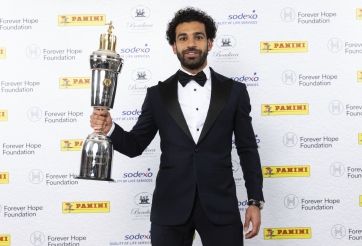Vượt Messi và Ronaldo, Salah đòi lại công bằng với giải thưởng cao quý