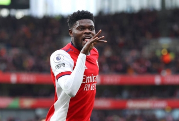 Hạ đẹp Leicester, Arsenal đòi lại top 4 từ tay MU