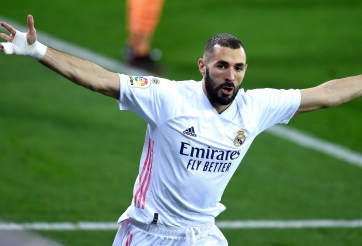 Vượt qua Thierry Henry, Benzema chạm tới cột mốc vĩ đại nhất sự nghiệp