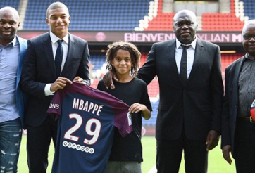 Thân tín của Mbappe bị PSG 'mua chuộc', Real vỡ mộng ký siêu sao?