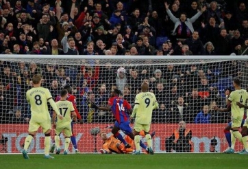 Kết quả bóng đá hôm nay (5/4): Arsenal thua sốc, kịch tính Serie A