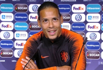 Virgil van Dijk chỉ ra 5 trung vệ xuất sắc nhất lịch sử Ngoại hạng Anh