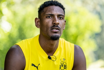 Bàng hoàng tân binh đắt giá của Dortmund mắc ung thư