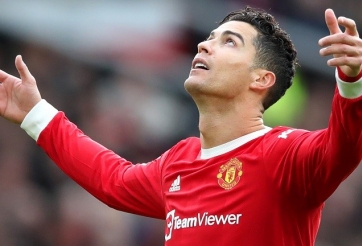 Chuyển nhượng MU 23/8: Chiêu mộ liền 2 'siêu tiền đạo', Ronaldo có bến đỗ cực lạ