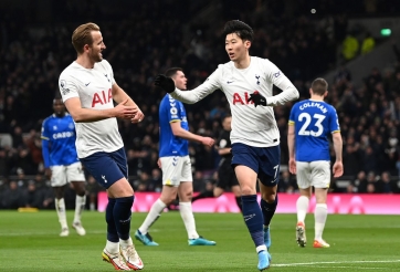 Kết quả Ngoại hạng Anh 15/10: Cuộc đua 'tam mã' lộ diện, Leicester vào thảm cảnh