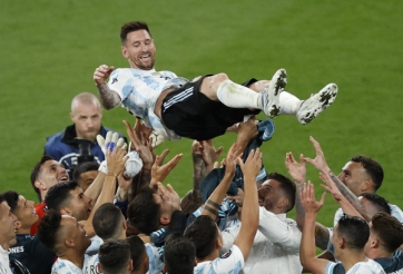 Sút hỏng 11m, Messi gửi tín hiệu đẹp nhất lịch sử tới Argentina