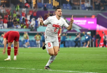 Trực tiếp Serbia 2-3 Thụy Sĩ: Không thể ngăn cản