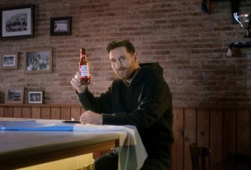 XÁC NHẬN: Vô địch World Cup 2022, Messi ăn chơi 'quên lối về' PSG