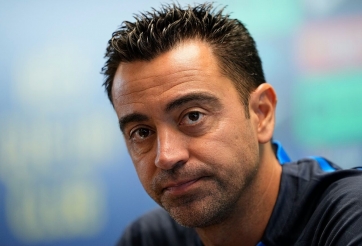 HLV Xavi chính thức lên tiếng về vụ Dani Alves đi 'bóc lịch'