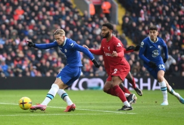Chelsea và Liverpool cống hiến màn đôi công hấp dẫn nhưng không có bàn thắng