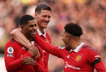 Rashford lại tỏa sáng, MU hủy diệt Leicester để ‘phả hơi nóng’ vào Man City