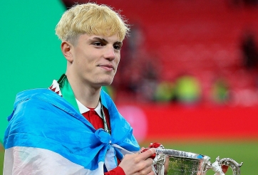 Sợ Tây Ban Nha nhòm ngó, LĐBĐ Argentina hành động quyết liệt để giữ chân sao trẻ MU