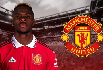 Được để mắt nhất cử nhất động, 'quái thú' Serie A liên tục thả thính khiến MU rạo rực