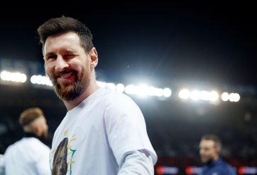 Khoảnh khắc vui vẻ hiếm hoi của Messi trong những ngày cuối ở PSG