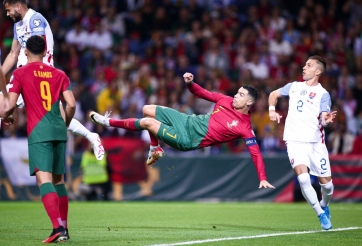 Kết quả vòng loại Euro 2024 ngày 14/10: Vinh quang cho Ronaldo