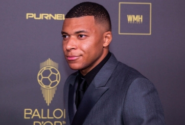 Mbappe bất ngờ bị huyền thoại Pháp “gõ đầu” trước lễ trao giải Quả bóng Vàng 2026