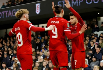 Liverpool làm nên lịch sử sau khi đoạt vé vào chung kết Carabao Cup
