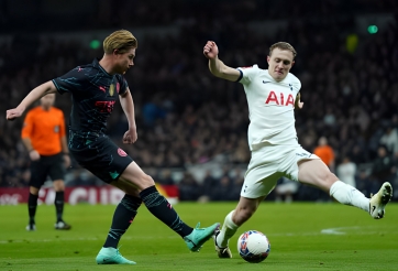 Bàn thắng tranh cãi giúp Man City hạ Tottenham vào tứ kết FA Cup