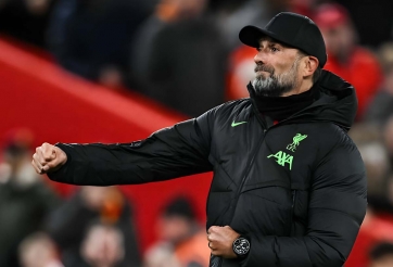 HLV Klopp và học trò đi vào lịch sử Ngoại hạng Anh sau trận thắng Chelsea