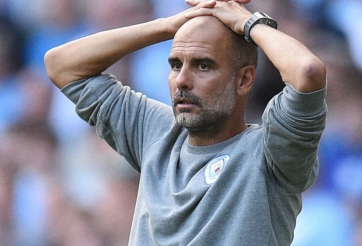 Tân binh Man City sợ hãi tột độ vì cú sốc đau tim trên sân