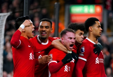 Ngược dòng 4 bàn, Liverpool chạy đà hoàn hảo trước chung kết Carabao Cup