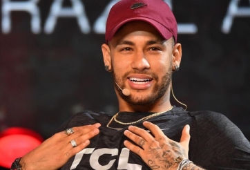 Nghỉ hết mùa, Neymar nhận được đề nghị từ 'gã khổng lồ'